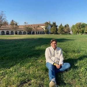 Meet your Posher, Evan